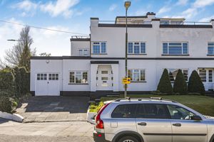 Photo 1- click for photo gallery